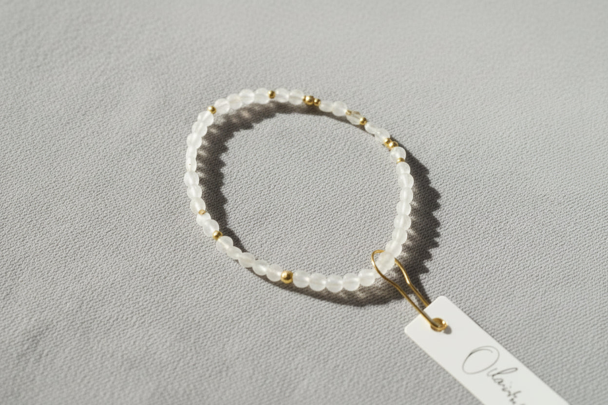 Prehnite Gemstone Bracelet .925 silver-stretch